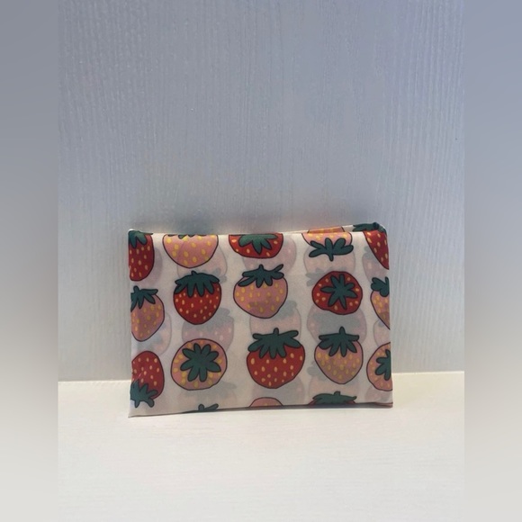 Strawberry Print Shopping Bag reusable - Picture 5 of 8
